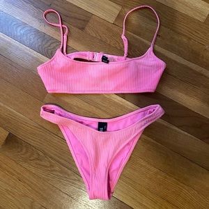 Triangl Pipa bikini